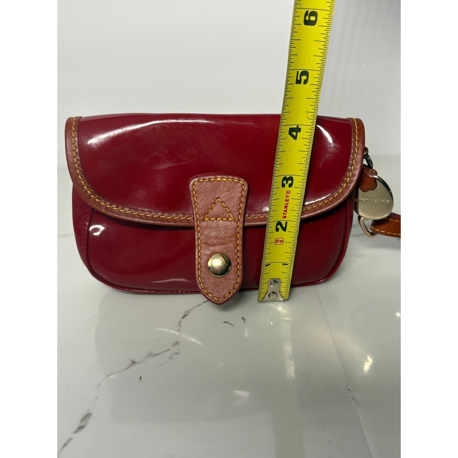 Dooney & Bourke Red Patent Leather Wristlet Tan Trim Duck Charm Clutch Bag - Thumbnail 7