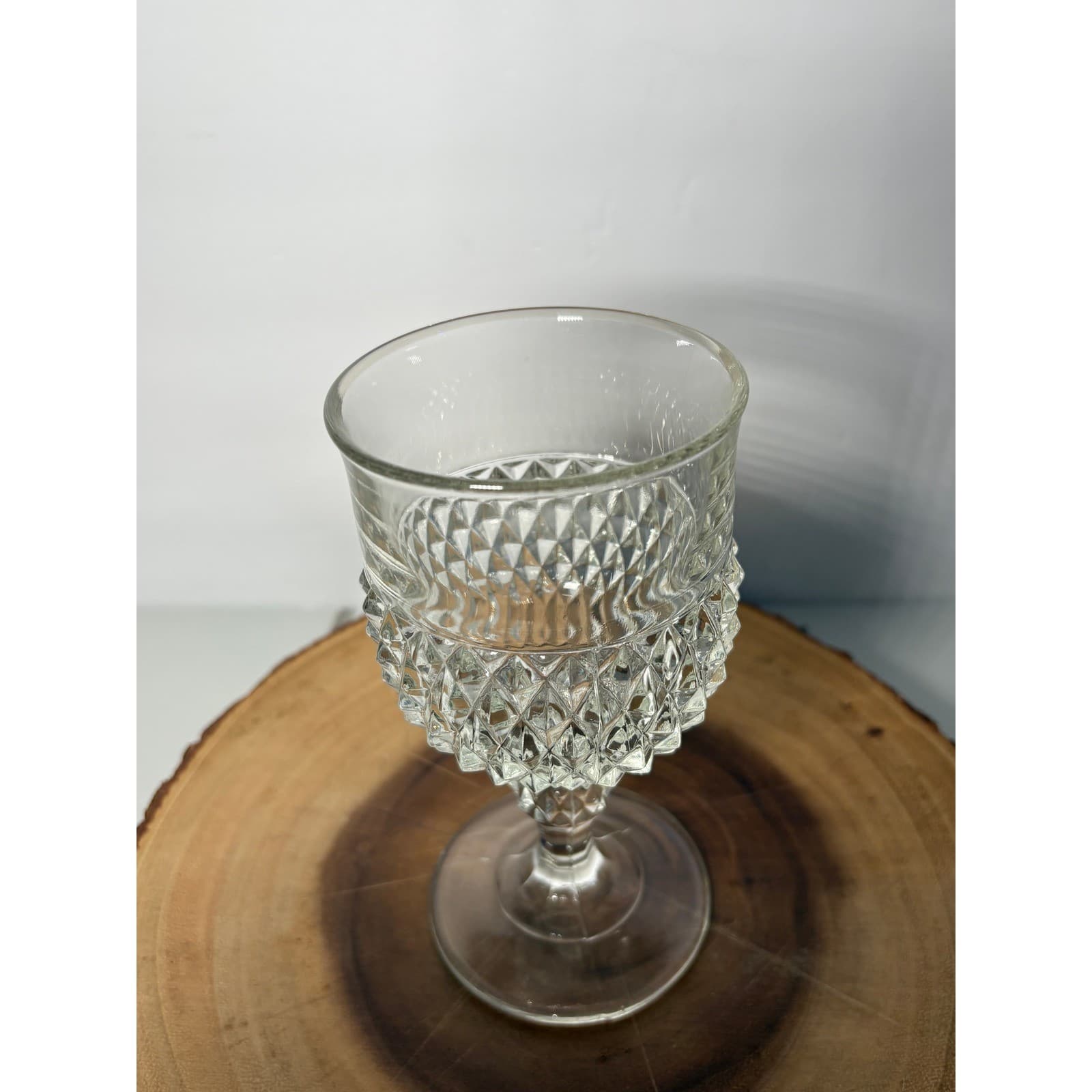 Vintage Clear Pressed Indiana Glass Diamond Point Set of 4 Water / Wine - Thumbnail 5