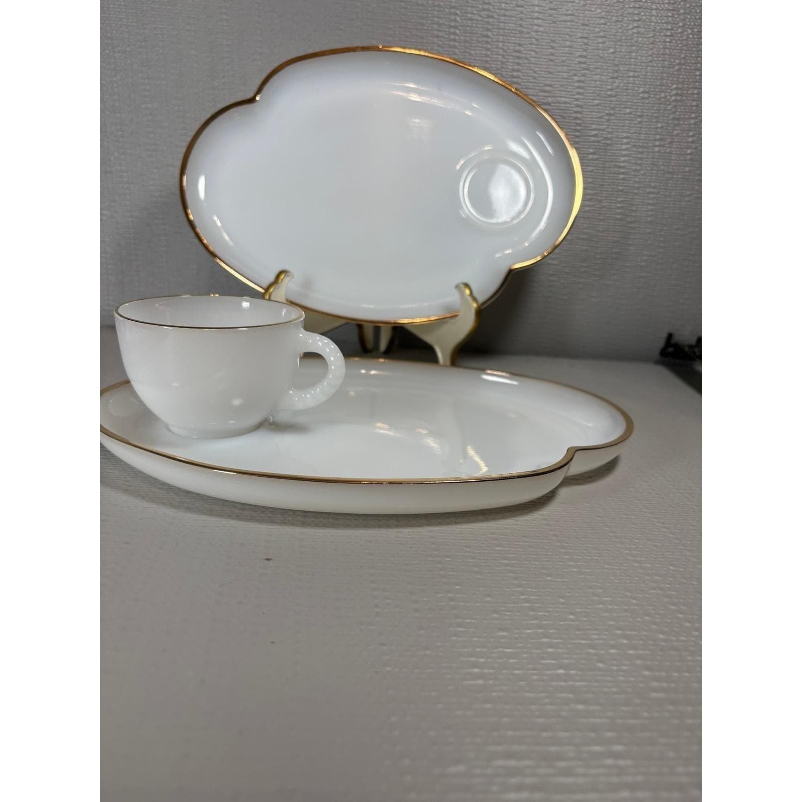 Vintage Federal Glass Milk Glass Snack Set Cloud Shape Gold Trim 2pc - Thumbnail 3