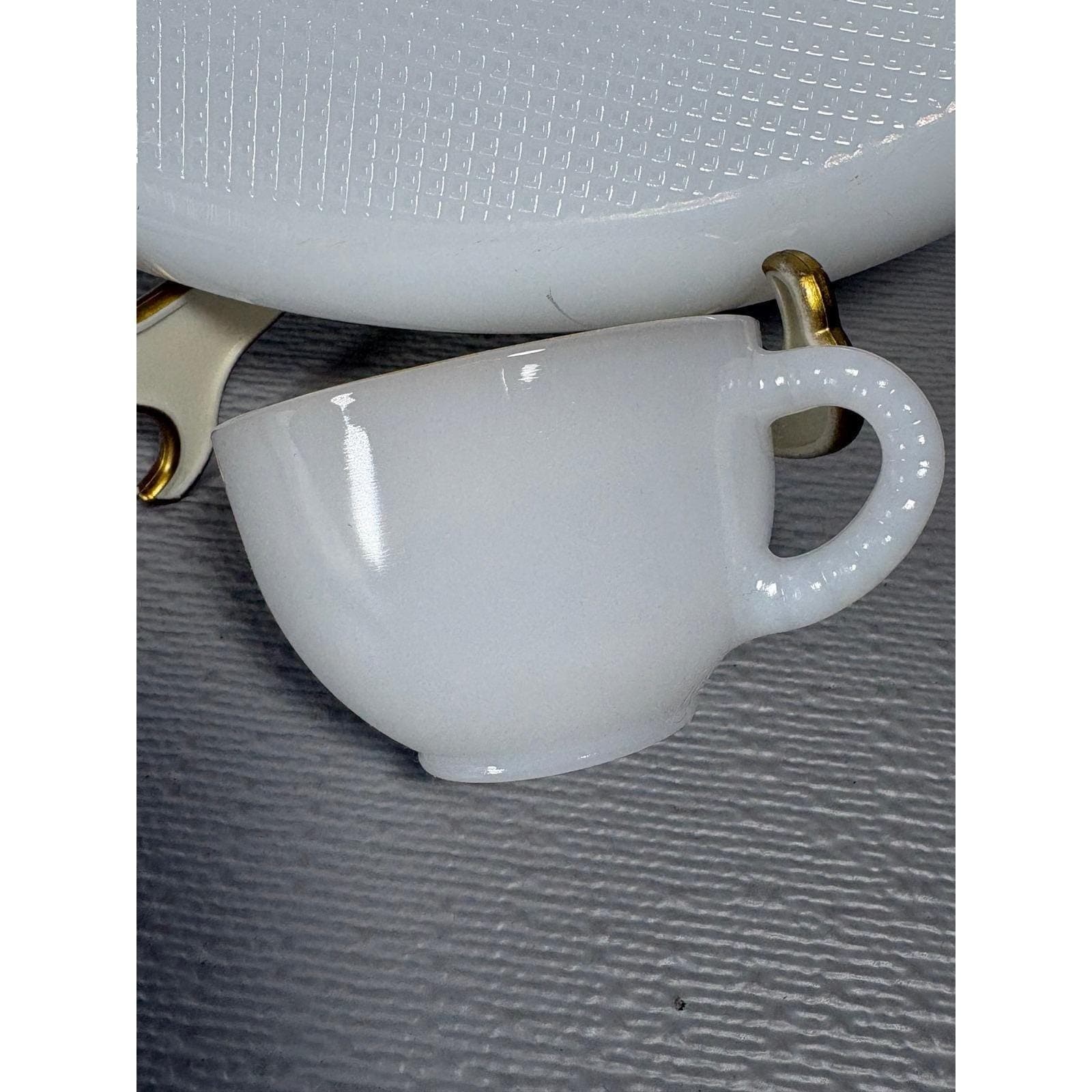 Vintage Federal Glass Milk Glass Snack Set Cloud Shape Gold Trim 2pc - Thumbnail 5