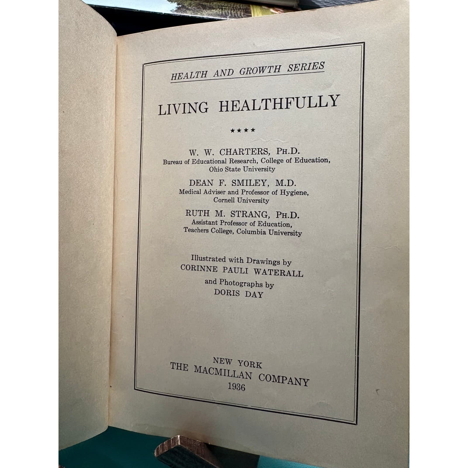 1936 Living Healthfully Health and Growth Series Macmillan Vintage Textbook - Thumbnail 6