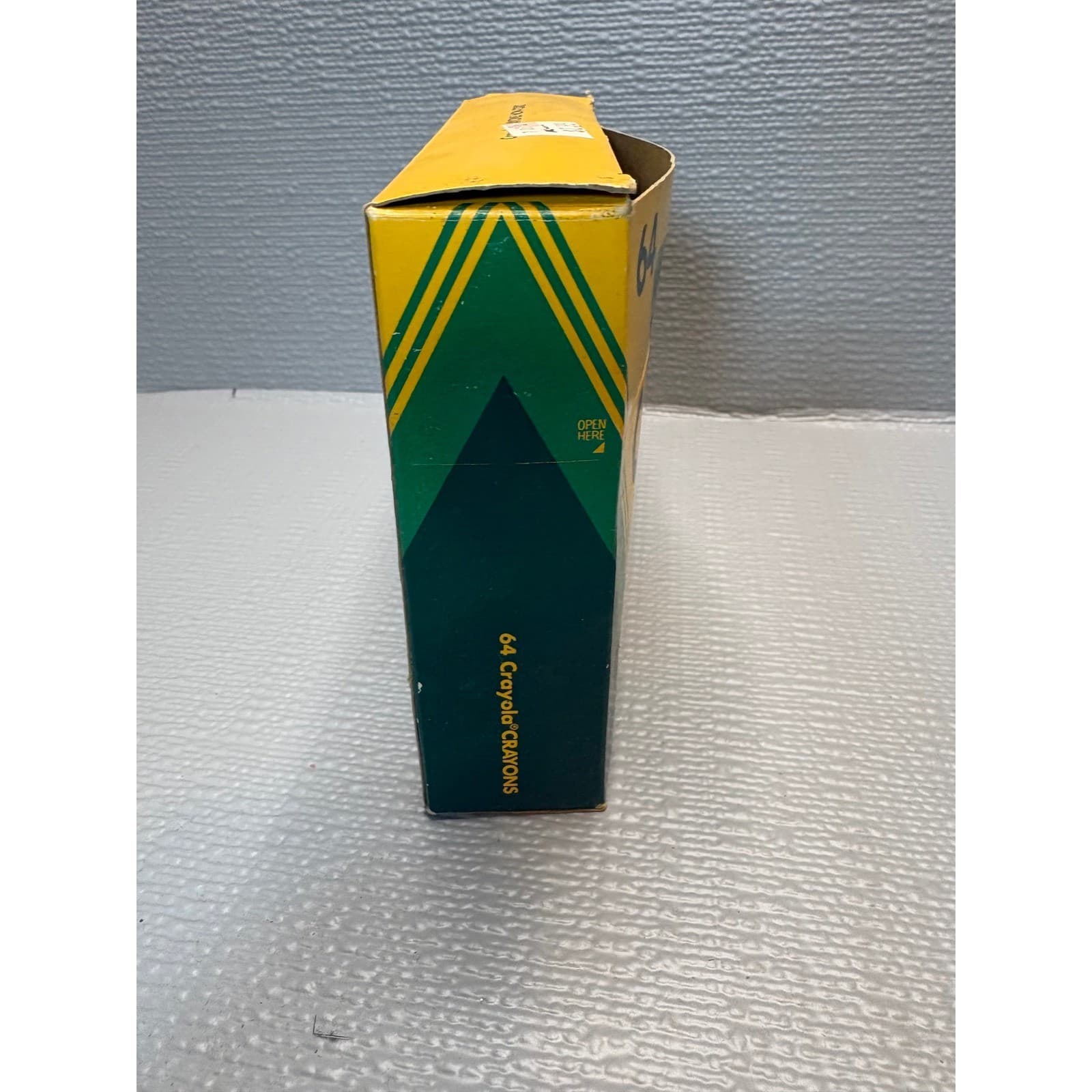 Vintage 1990 Crayola 64 Crayons Box with Built-In Sharpener Retro Art Supplies - Thumbnail 4