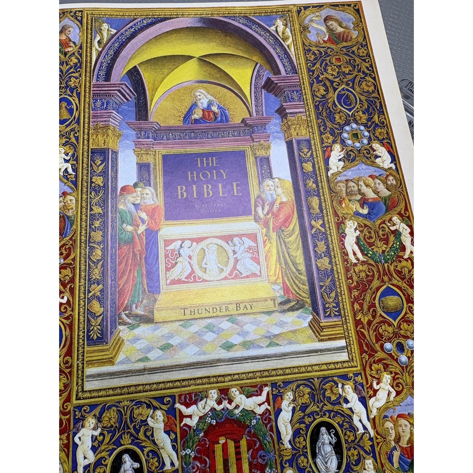 The Holy Bible Illuminated Family Edition King James Version Year 2000 vintage - Thumbnail 9