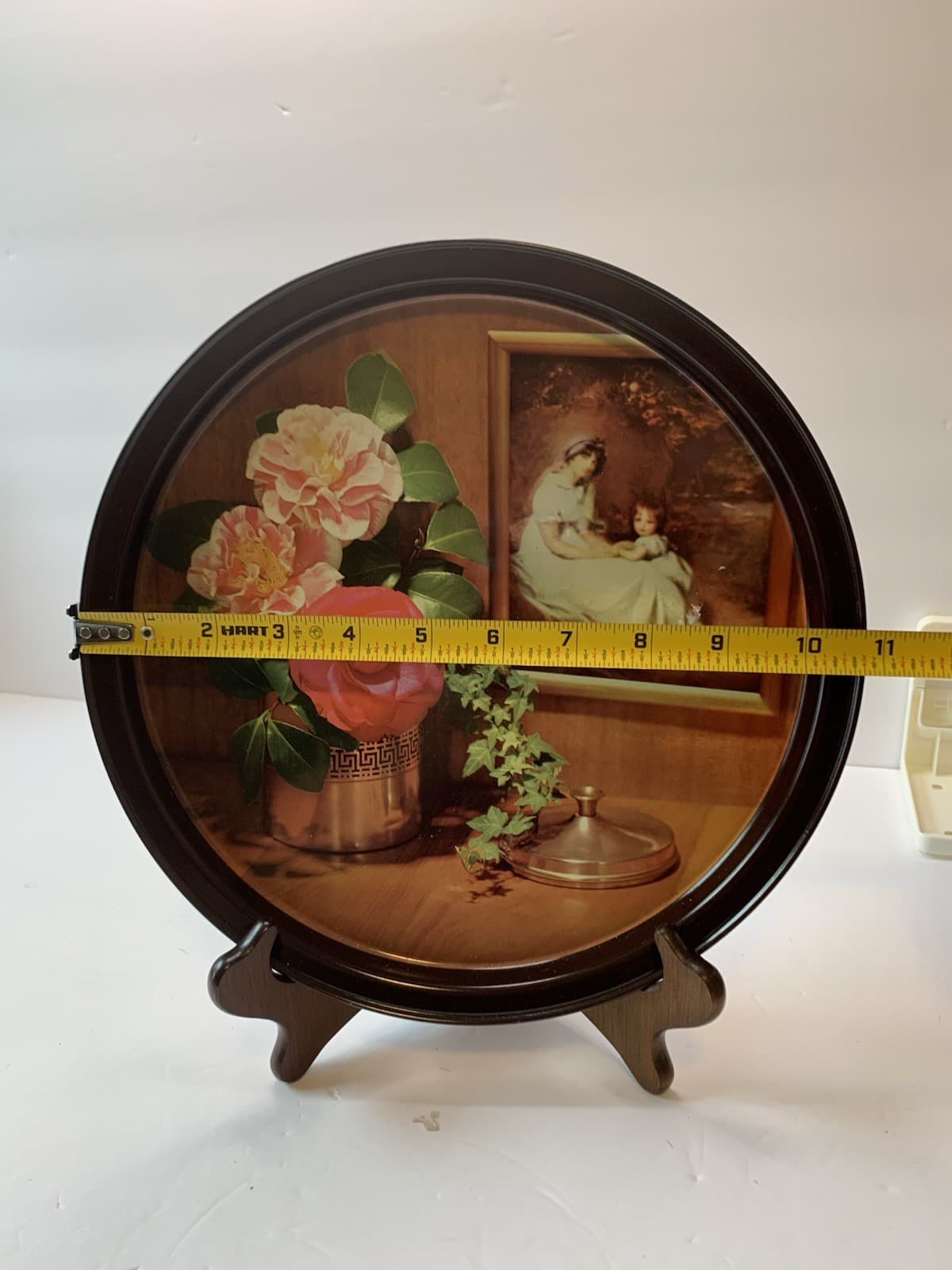 Vintage MCM Round Metal Tray w/ Kitschy Victorian Print 10 3/4" - Thumbnail 3