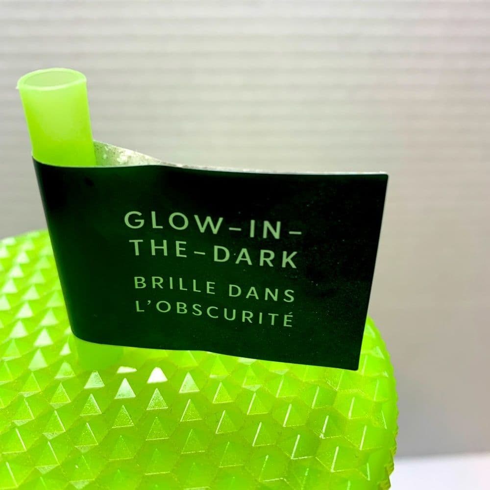 STARBUCKS - 2022 Glow in the Dark / 24 oz Studded Tumbler- New Green Lemongrass. - Thumbnail 4