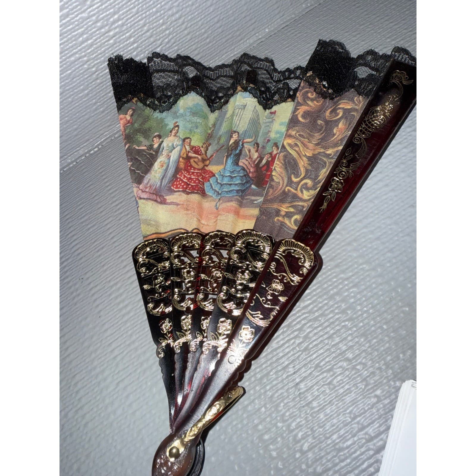 Vintage Victorian Style Folding Hand Fan Black Lace Faux Tortoiseshell Gold Trim - Thumbnail 4