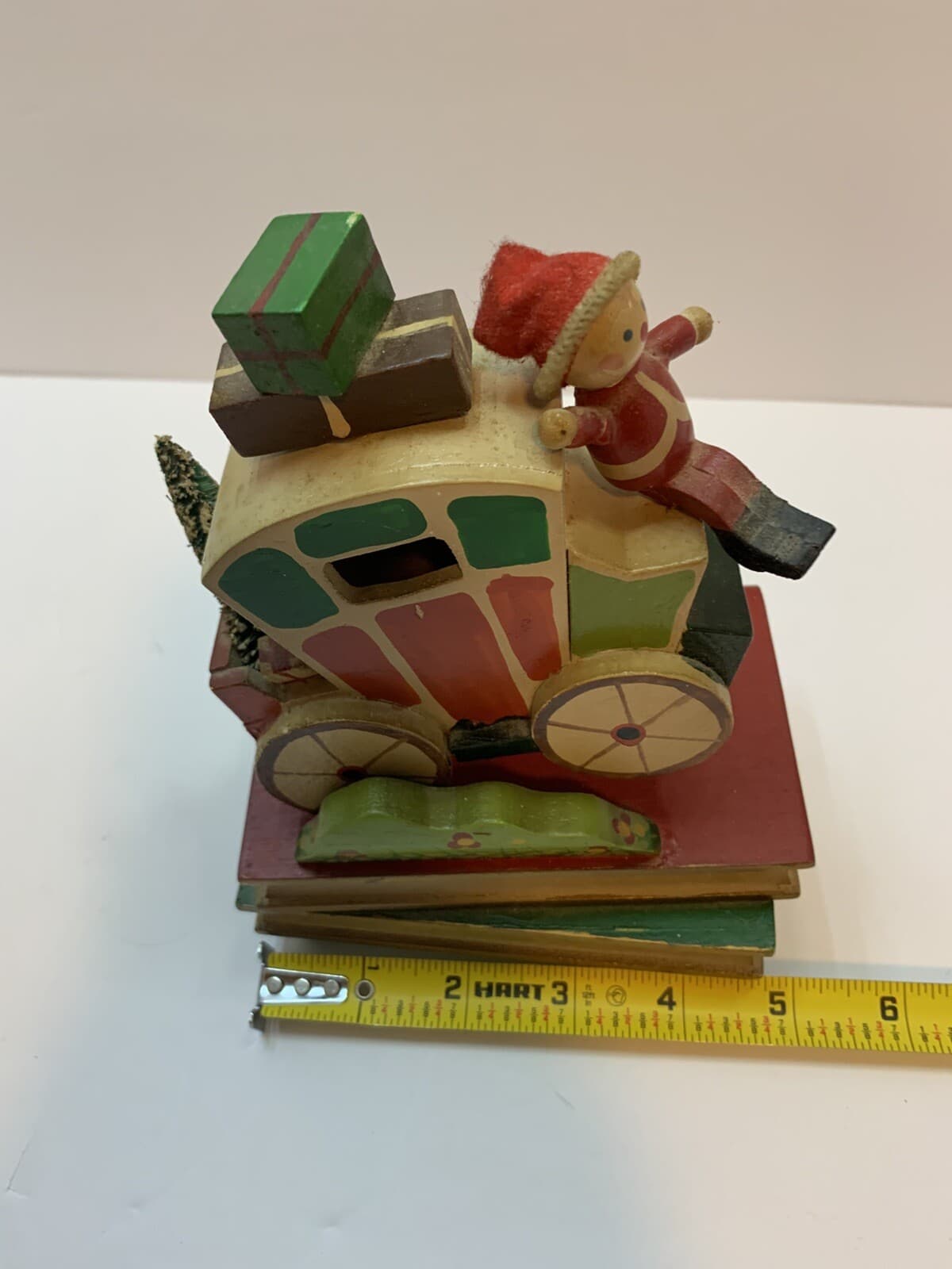 Vintage Jay Import Co Wooden Action Musical Elf on Stagecoach Books 16-9844D - Thumbnail 3