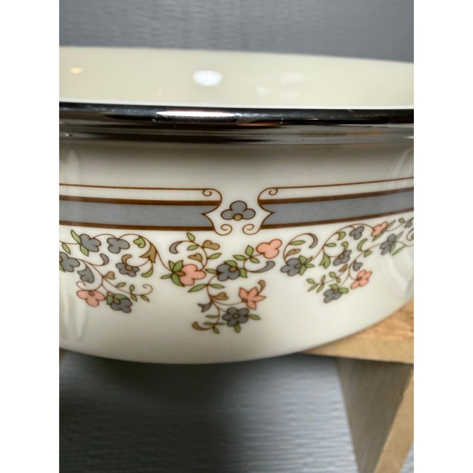 Lenox Lace Point Round Vegetable Bowl Platinum Trim Floral Fine China USA 9in - Thumbnail 3