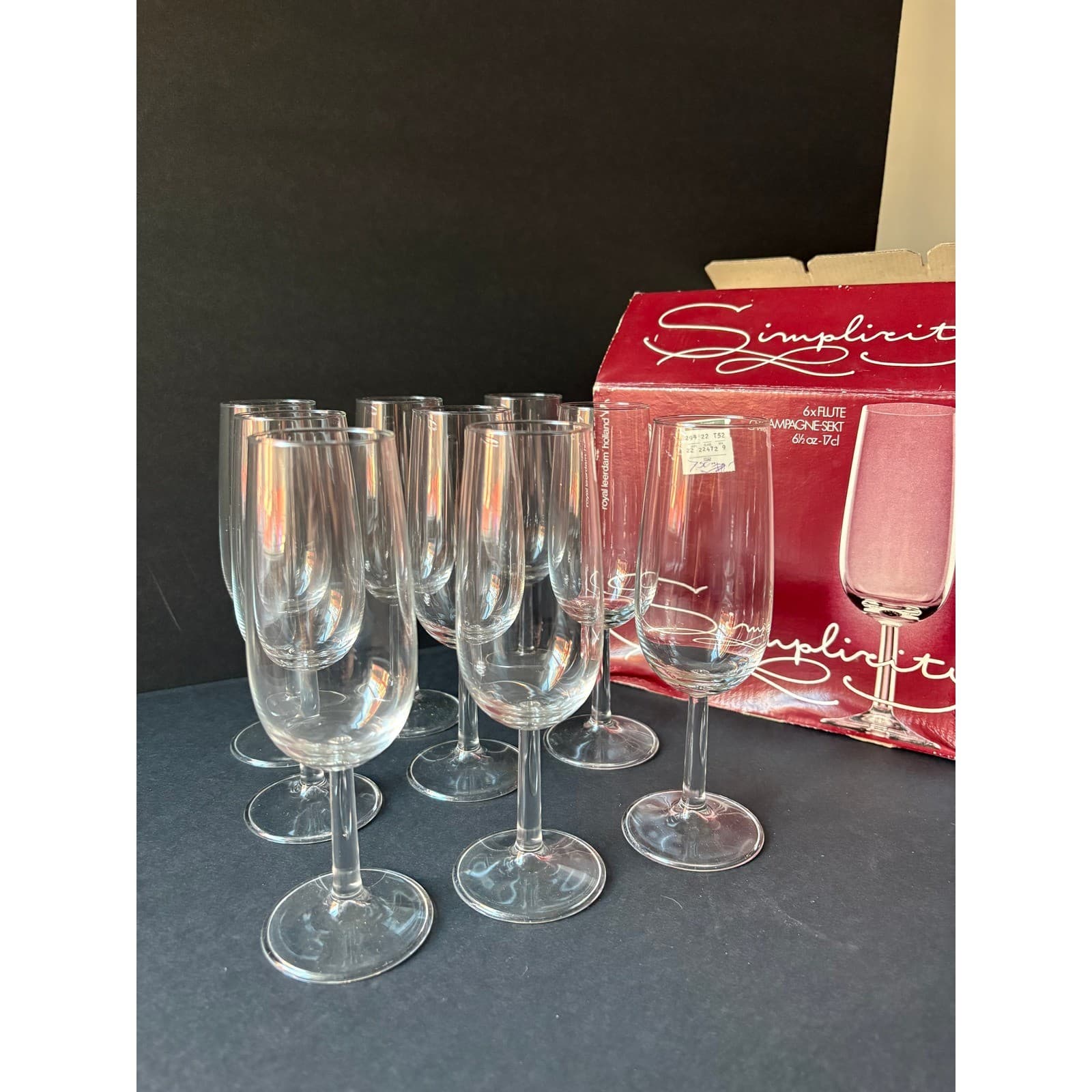 Royal Leerdam Simplicity Champagne Flutes Set of 9 Glasses 6.5oz - Thumbnail 4