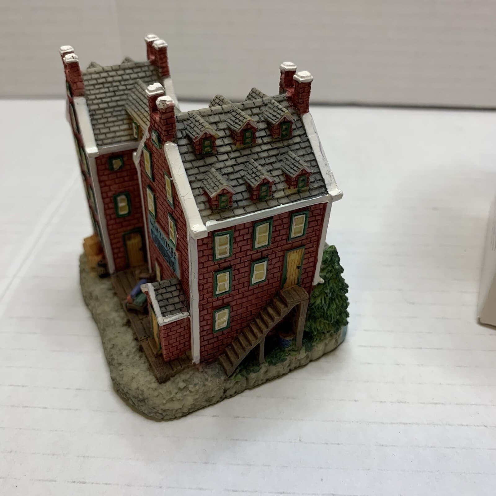 VTG Liberty Falls “Winthrop’s Carpet Mill” The Americana Collection 1999 AH184 - Thumbnail 3