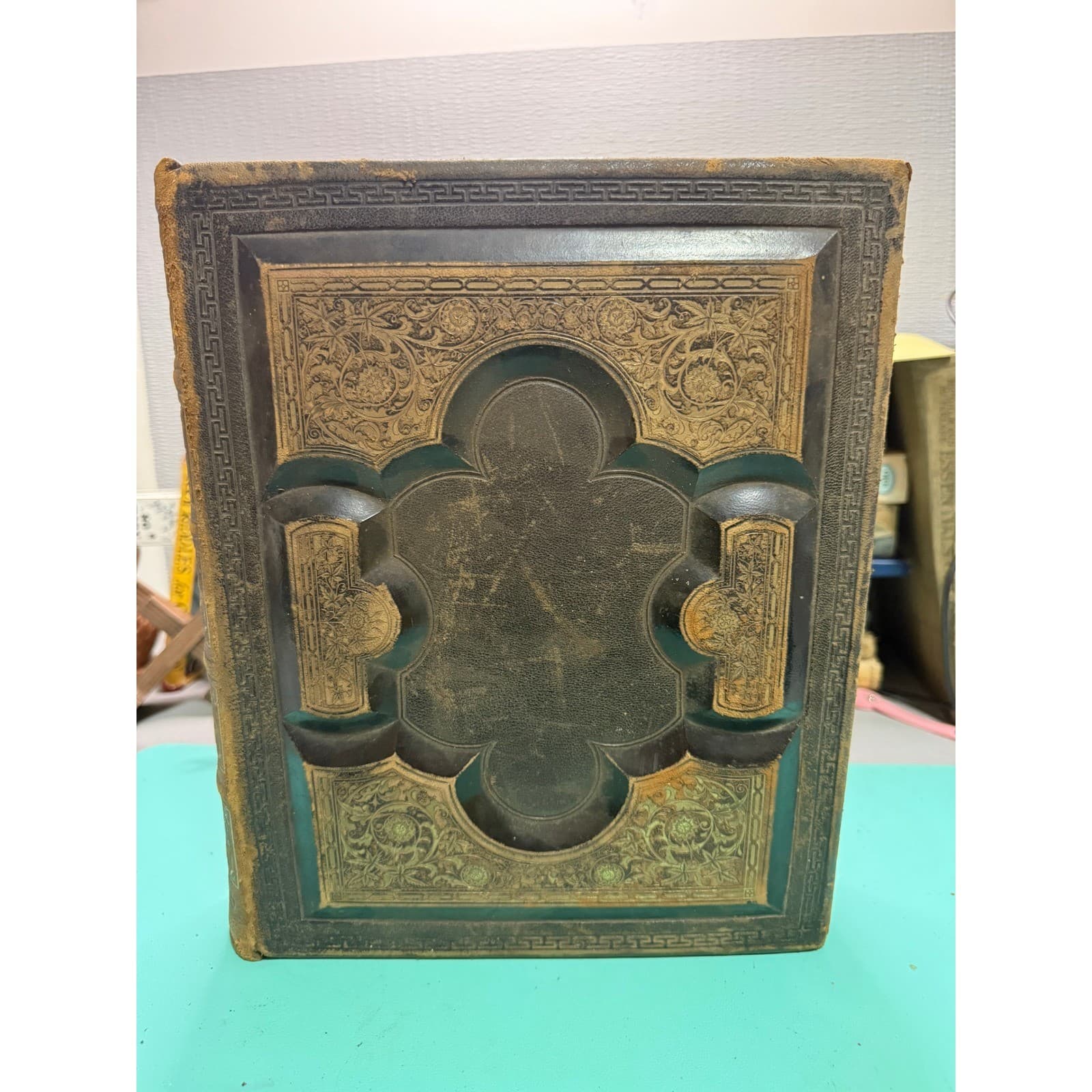 Antique 1873 Holy Bible National Publishing Co Leather Gilt Embossed - Thumbnail 3