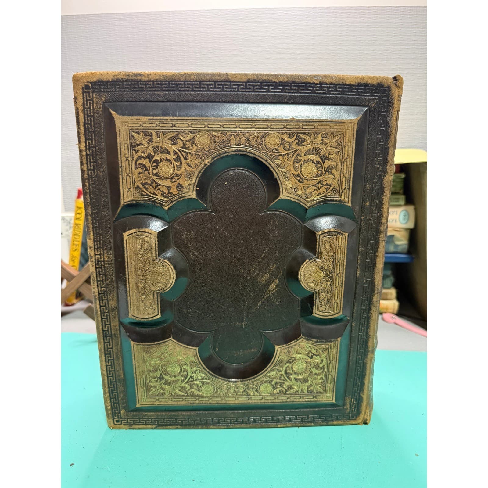 Antique 1873 Holy Bible National Publishing Co Leather Gilt Embossed - Thumbnail 4