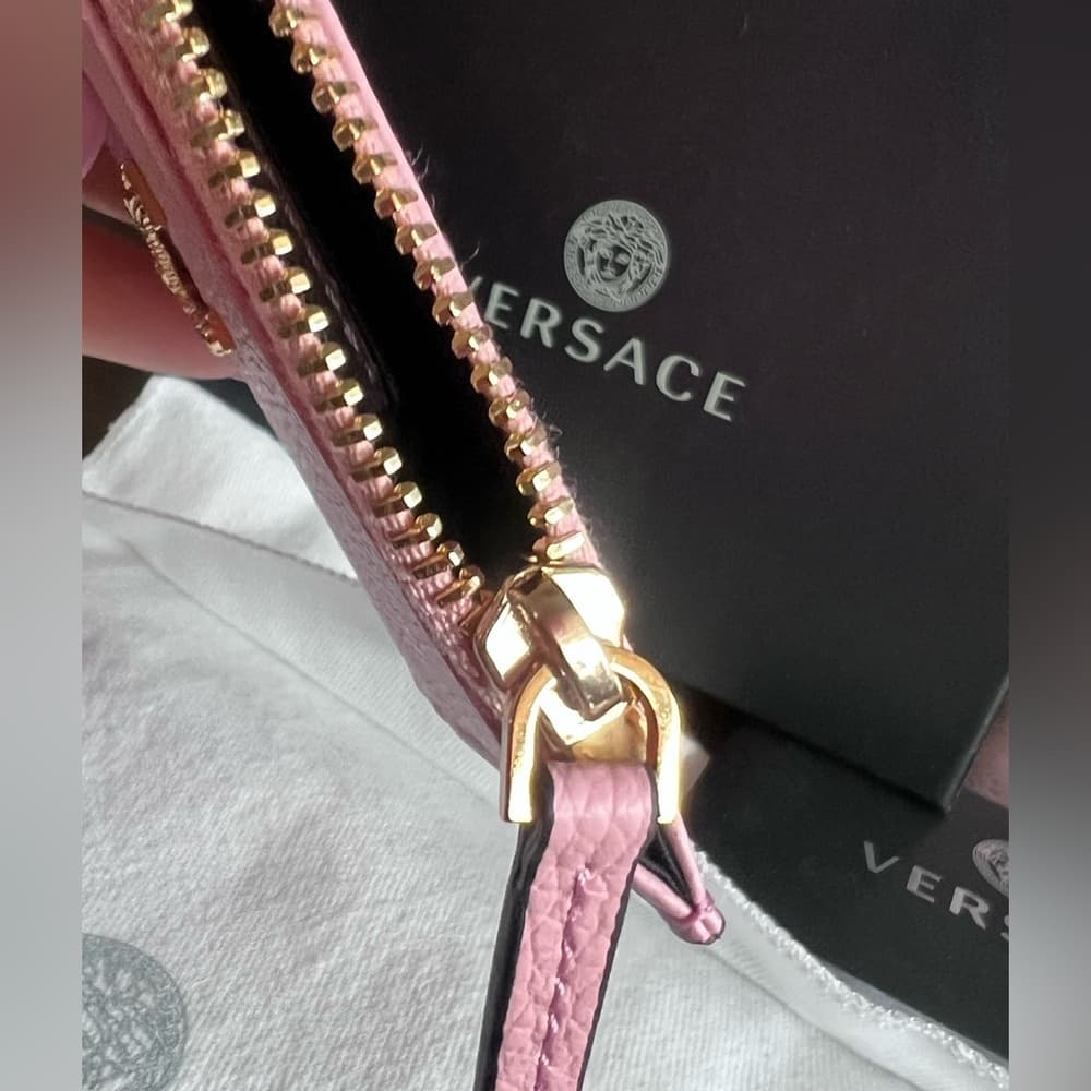 VERSACE Gold Metal Logo Virtus Calfskin Grain Pink Leather ID Card Coin Holder - Thumbnail 7