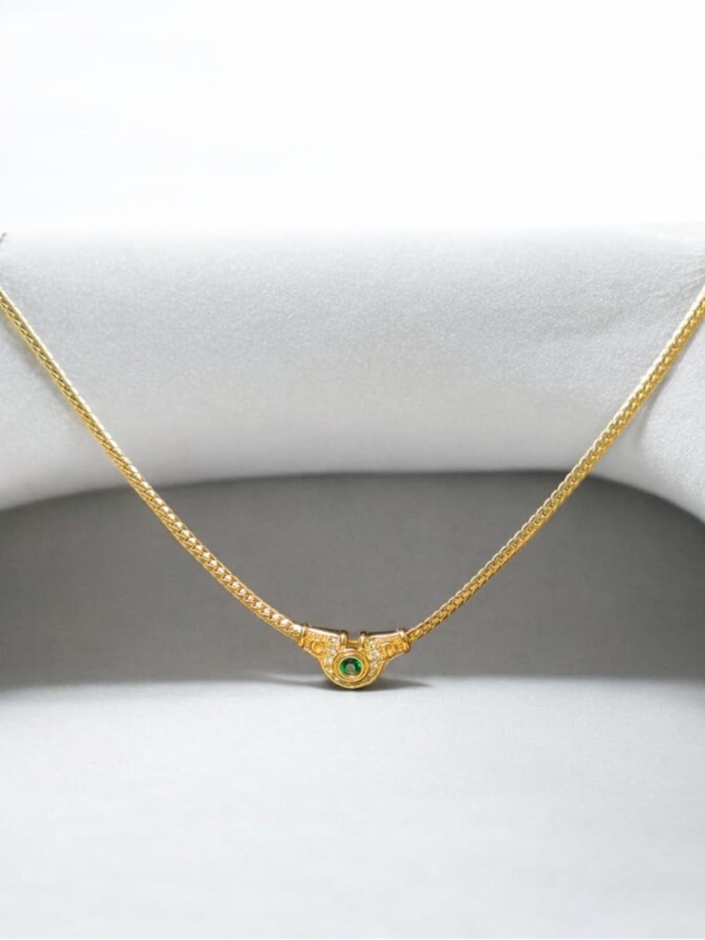 Christian DIOR Rhinestone Necklace Green Gold Plated Flat Herringbone Chain 17” - Thumbnail 8