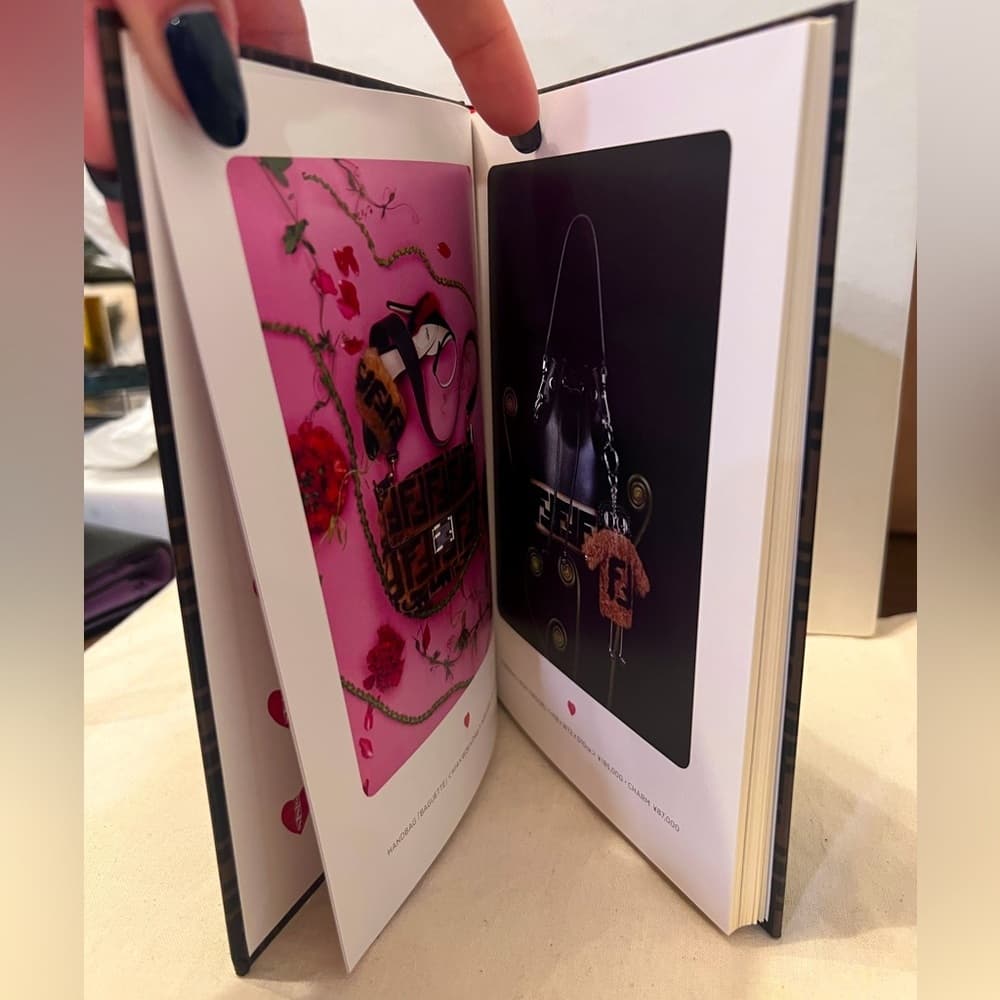 FENDI Love Journal FF Notebook Book Keepsake Notes Letters Jot down ideas - Thumbnail 3