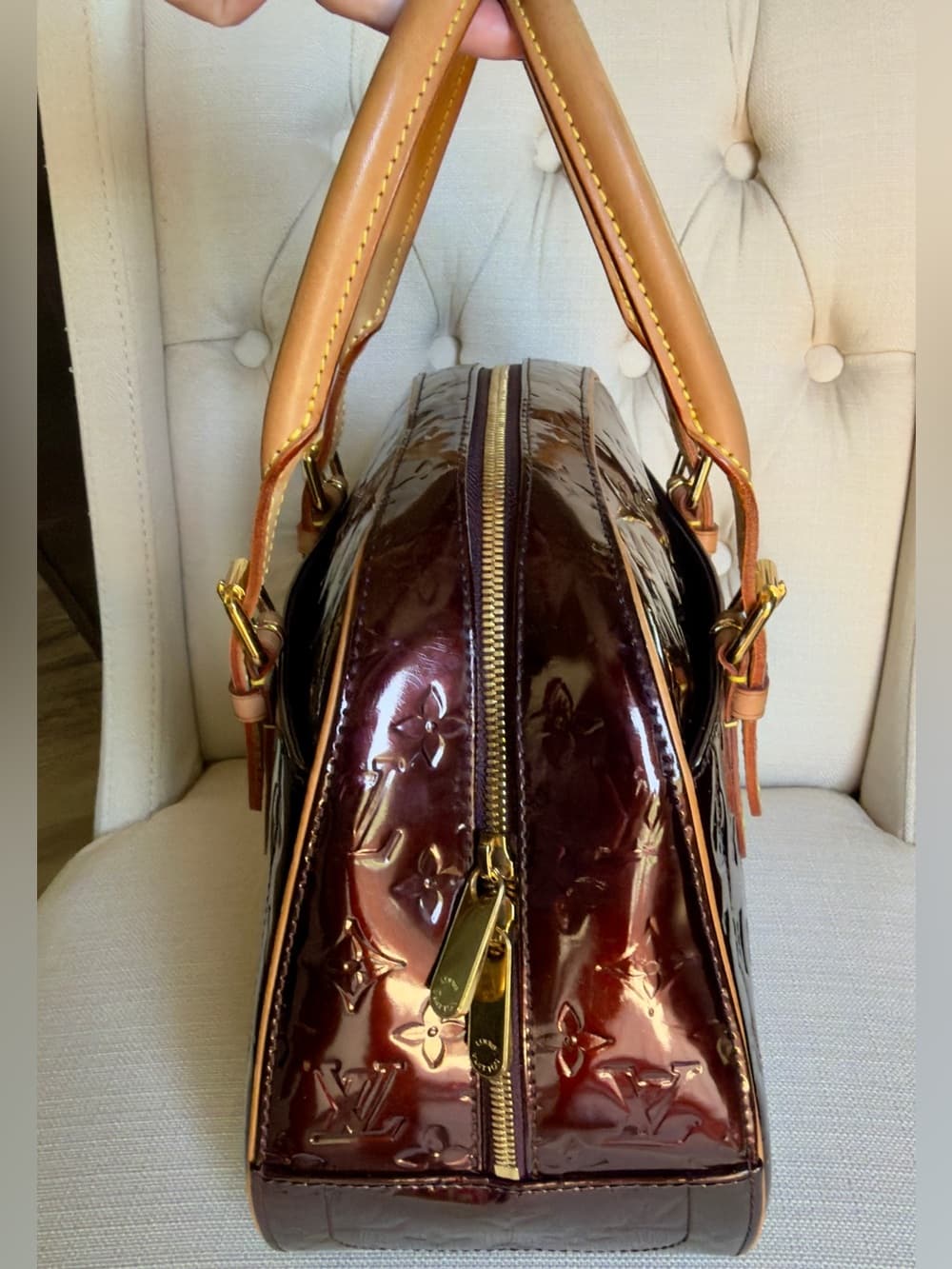 Louis Vuitton Summit Drive in Amarante Vernis Patent Leather Monogram Tote Bag - Thumbnail 2