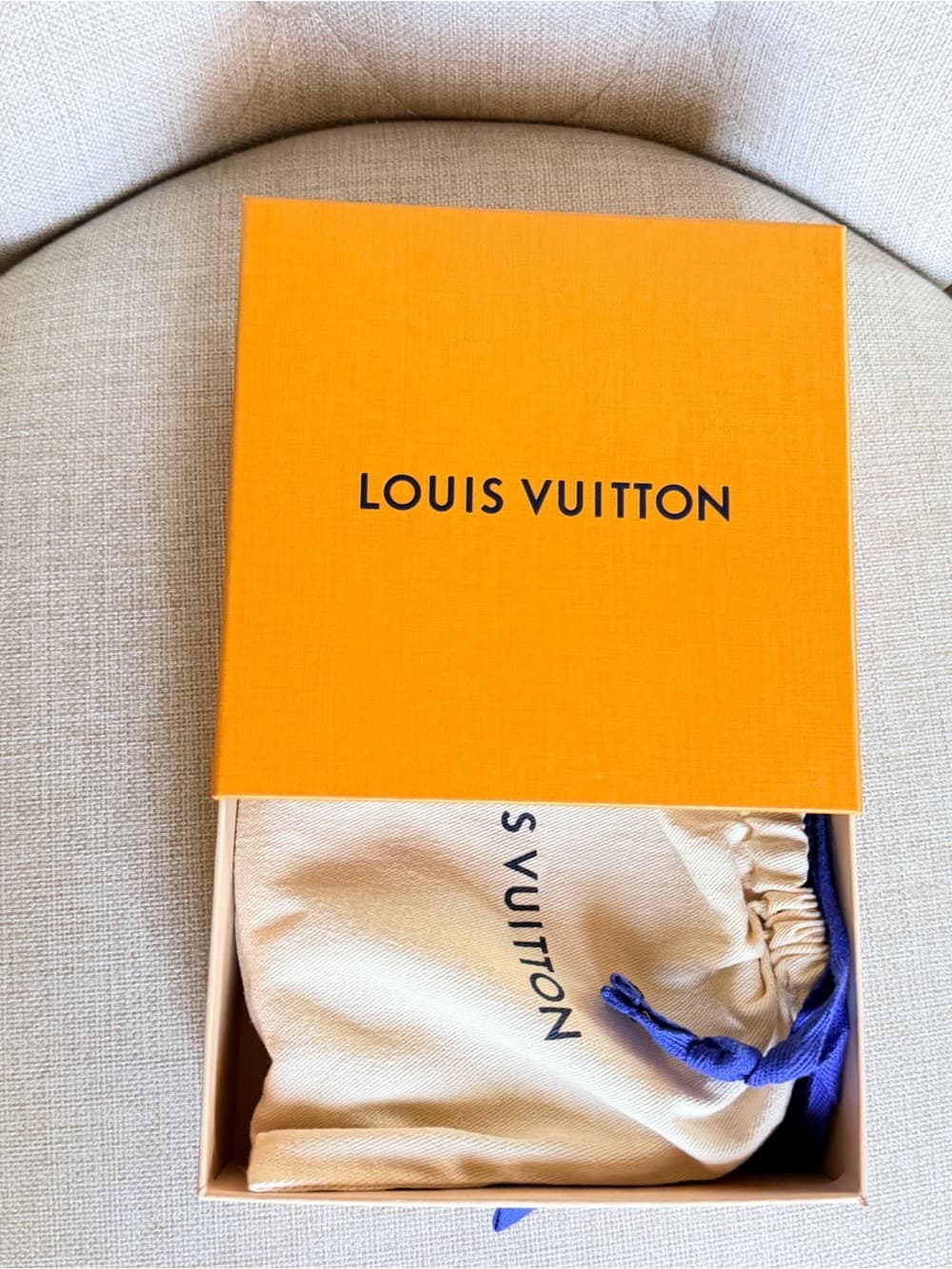 Louis Vuitton Travel Keepall Adjustable Vachetta Leather Strap w/ Box & Dust Bag - Thumbnail 15