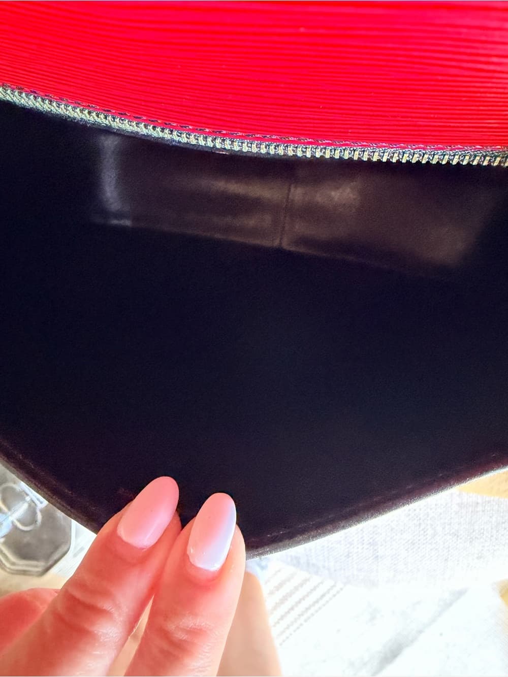 Louis Vuitton Saint Cloud GM Red Epi Leather Crossbody Adjustable Shoulder Strap - Thumbnail 5