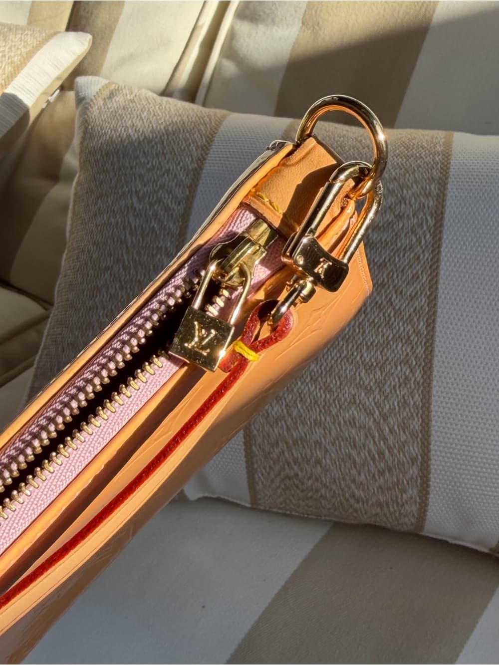 Louis Vuitton Vernis Lexington Pochette Orange Patent Monogram Shoulder Bag - Thumbnail 4