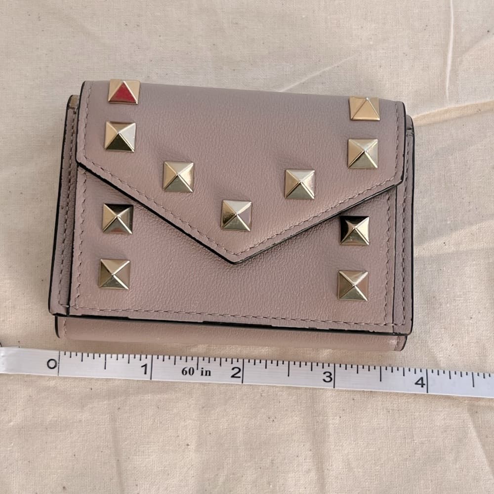 EUC VALENTINO GARAVANI Gold Rockstud Front Flap Mini Trifold Pale Pink Wallet - Thumbnail 5