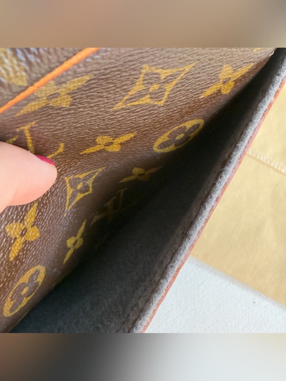 Louis Vuitton Trocadéro 30 Monogram Canvas Crossbody Bag Vintage Dust Bag France - Thumbnail 4