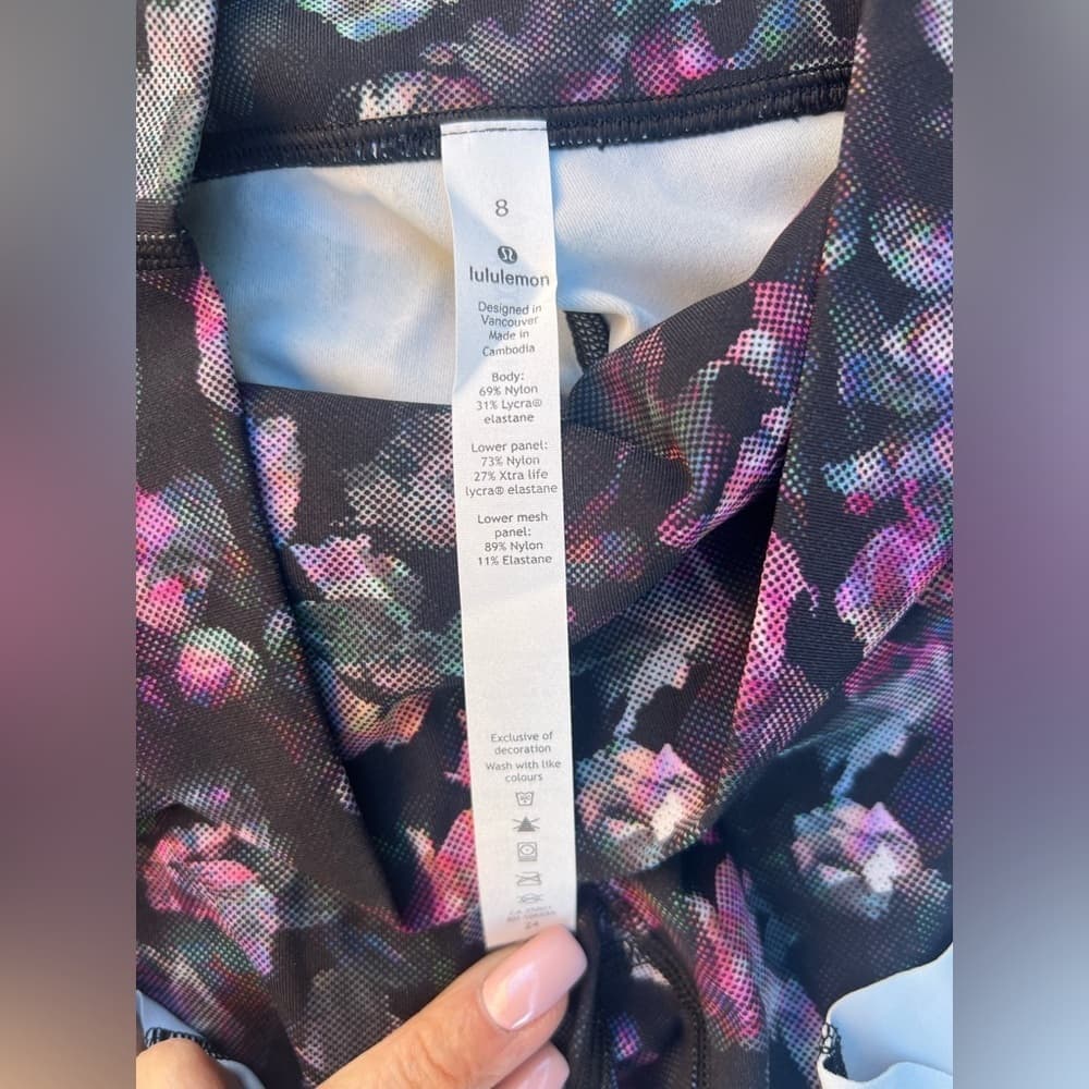NEW 🎉 LULULEMON Wunder Under High-Rise Tight 25" Activate Multi Floral Size 8 - Thumbnail 5