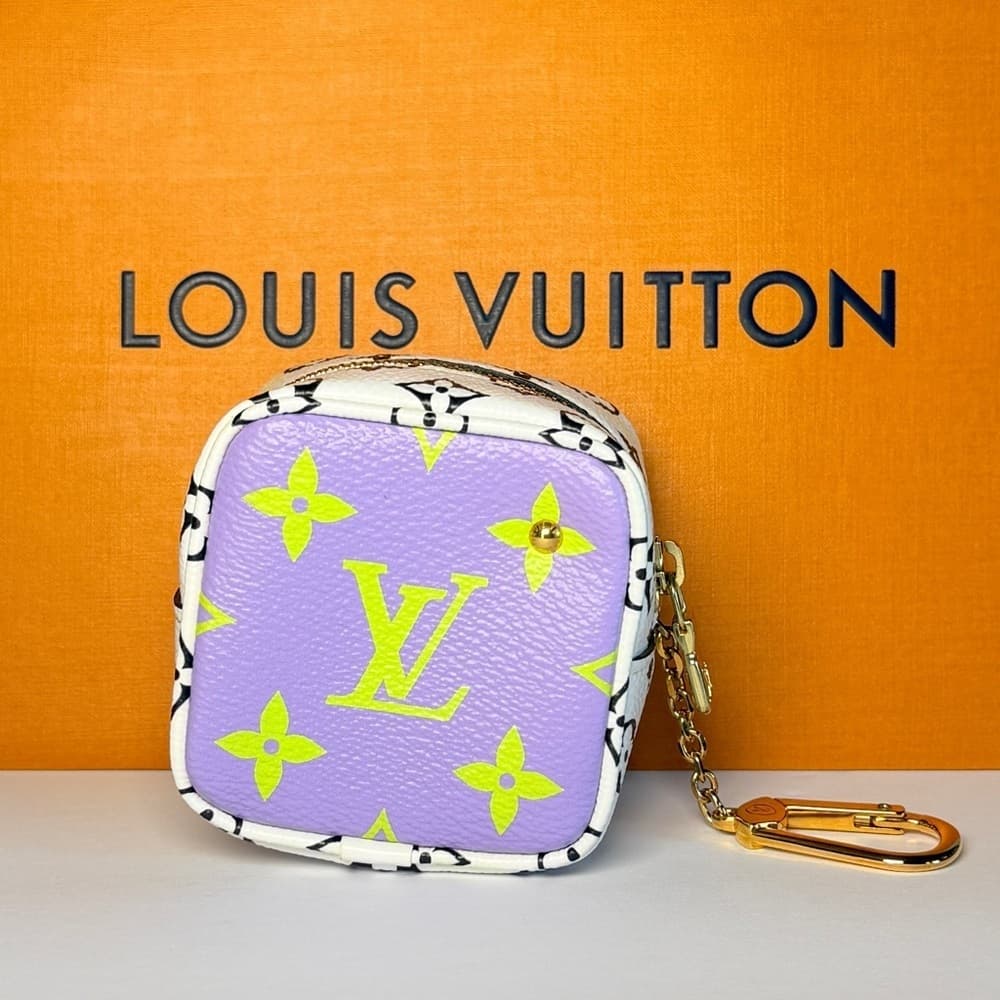 LOUIS VUITTON Monogram Giant Portemonnaie Cube Mini Cube Coin Bag Key Charm - Thumbnail 3
