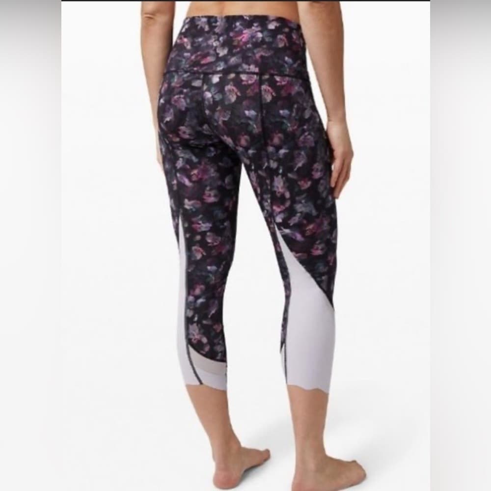 NEW 🎉 LULULEMON Wunder Under High-Rise Tight 25" Activate Multi Floral Size 8 - Thumbnail 2