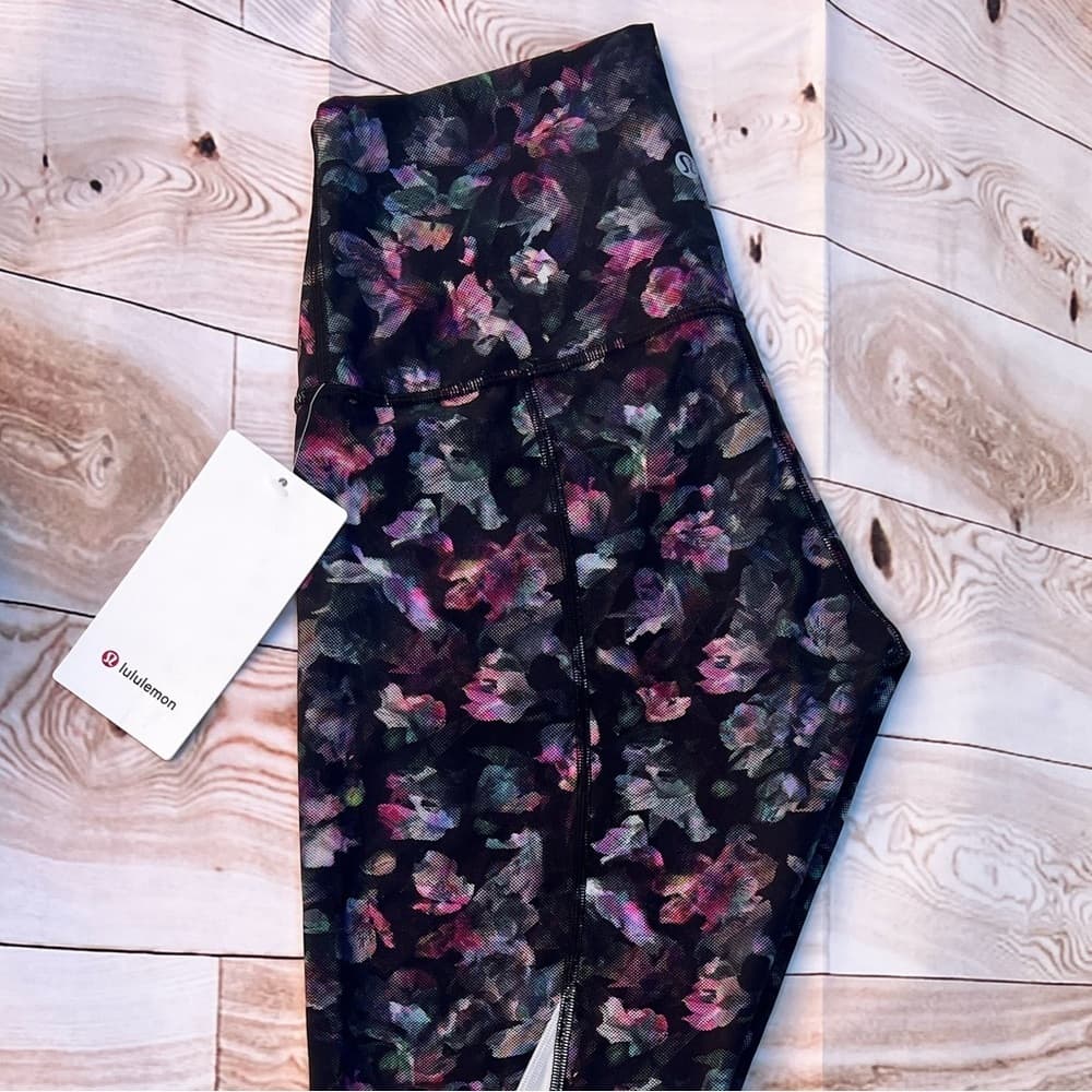 NEW 🎉 LULULEMON Wunder Under High-Rise Tight 25" Activate Multi Floral Size 8 - Thumbnail 7