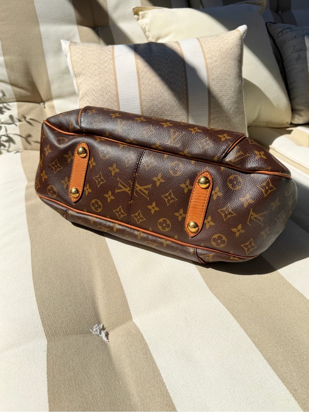 Louis Vuitton Galliera PM Classic Monogram Hobo Shoulder Hand Bag - Thumbnail 8