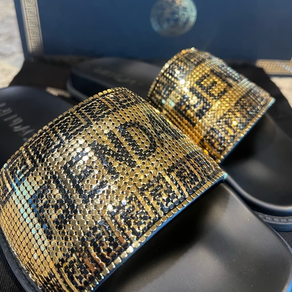 FENDACE Fendi x Versace Collab Gold Metal Mesh Black Pool Slides Rubber EU 40 - Thumbnail 2