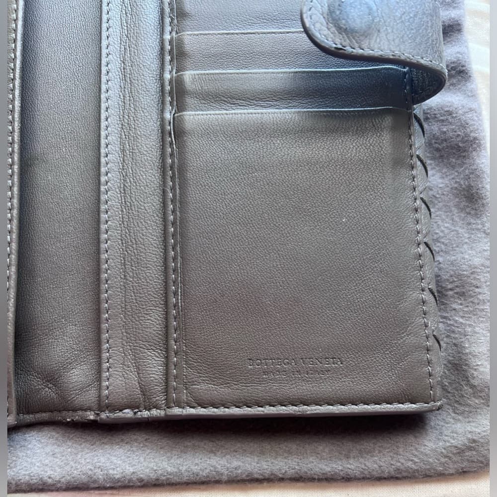Bottega Veneta Intrecciato Snap Bifold Long Leather Card Wallet Brown Grey Color - Thumbnail 5
