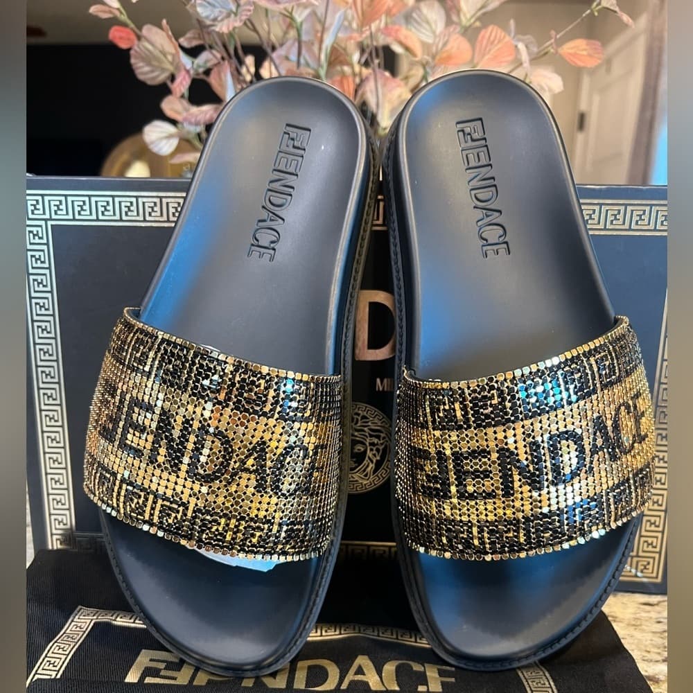 FENDACE Fendi x Versace Collab Gold Metal Mesh Black Pool Slides Rubber EU 40 - Thumbnail 7