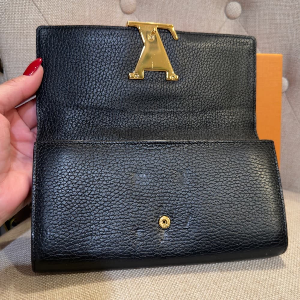 LOUIS VUITTON Capucines Taurillon Black Pink Leather Gold LV Buckle Large Wallet - Thumbnail 7