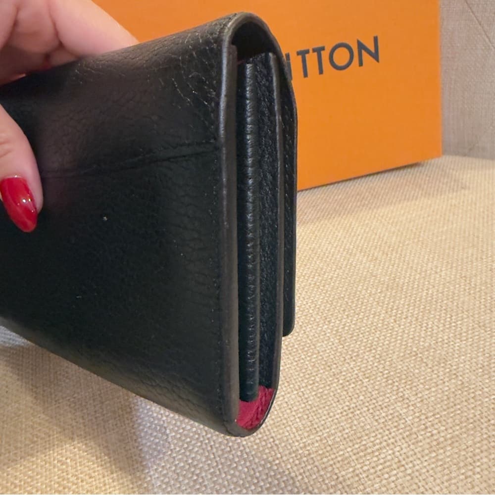 LOUIS VUITTON Capucines Taurillon Black Pink Leather Gold LV Buckle Large Wallet - Thumbnail 8