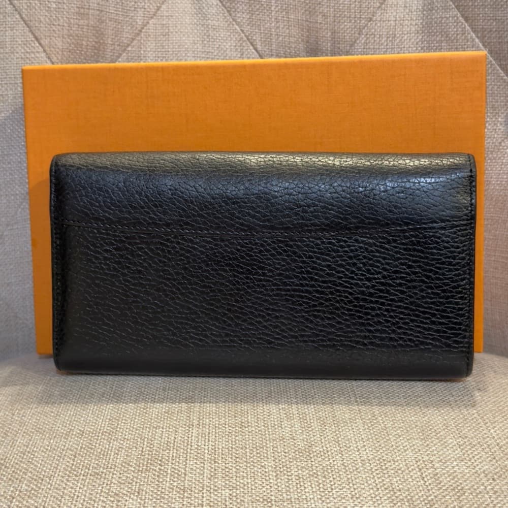 LOUIS VUITTON Capucines Taurillon Black Pink Leather Gold LV Buckle Large Wallet - Thumbnail 16