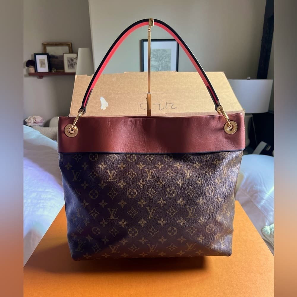 Louis Vuitton GM TUILERIES BESACE HOBO Monogram Camel Leather Shoulder Tote Bag - Thumbnail 3