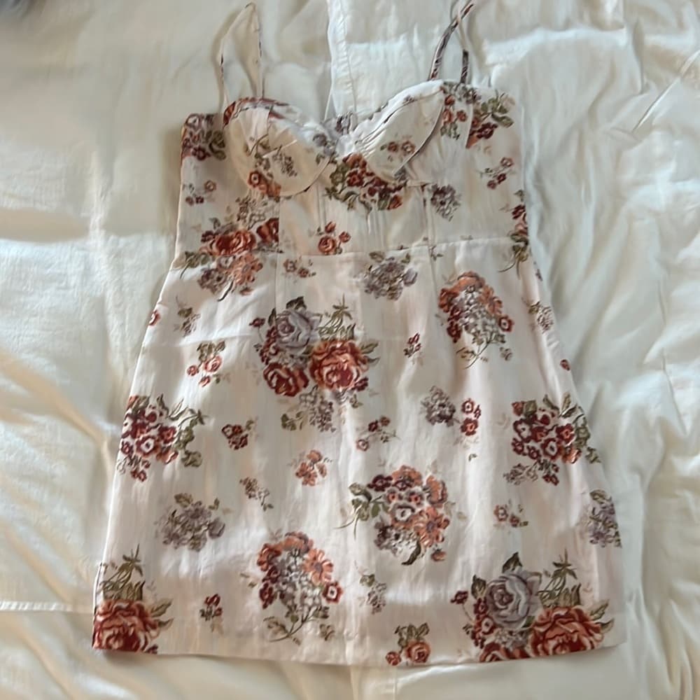 Brock Collection H&M linen floral dress size Large A Blogger favorite - Thumbnail 4