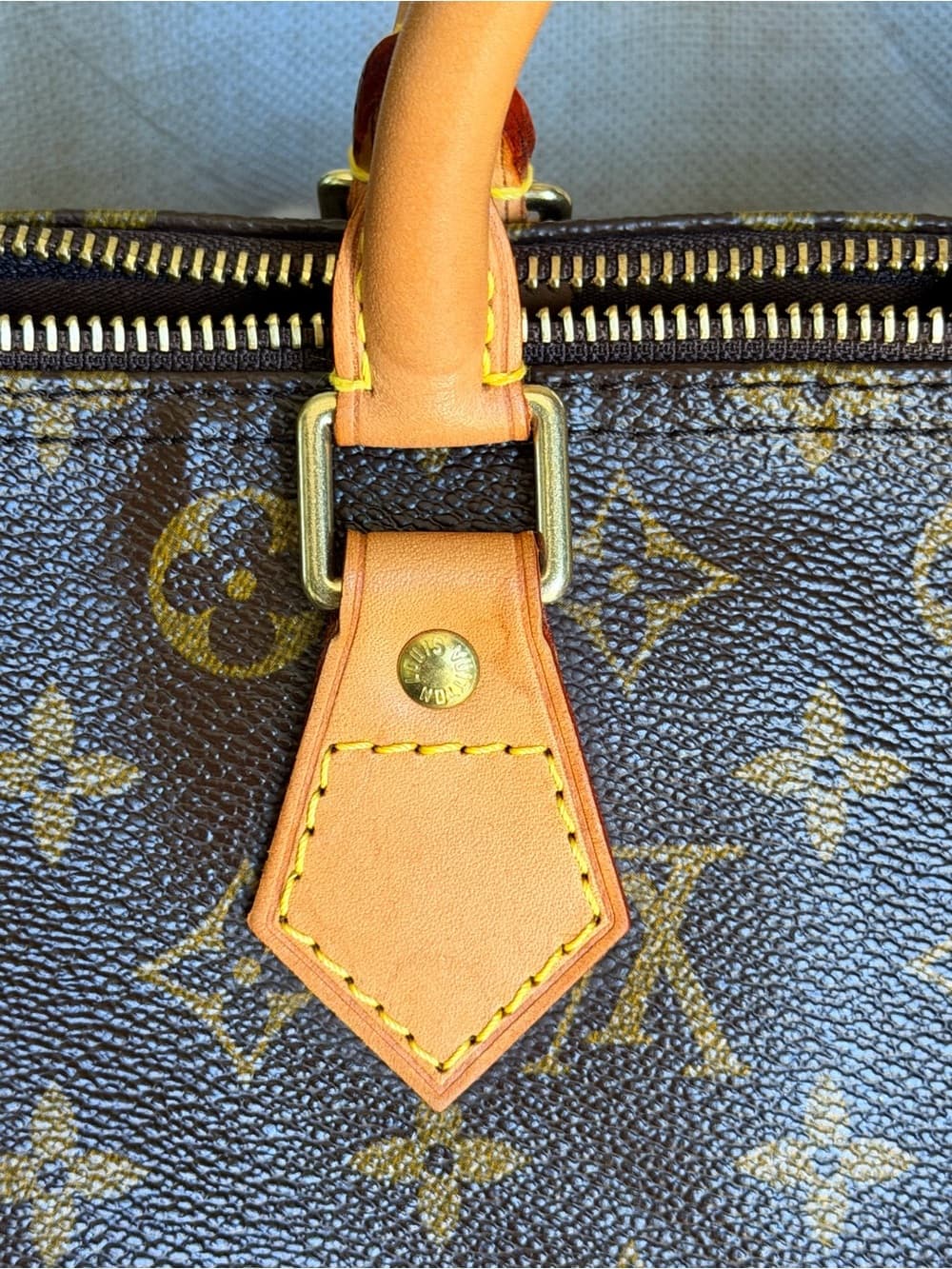 Louis Vuitton Speedy 30 Classic Monogram Canvas Tote Bag Excellent Condition - Thumbnail 11