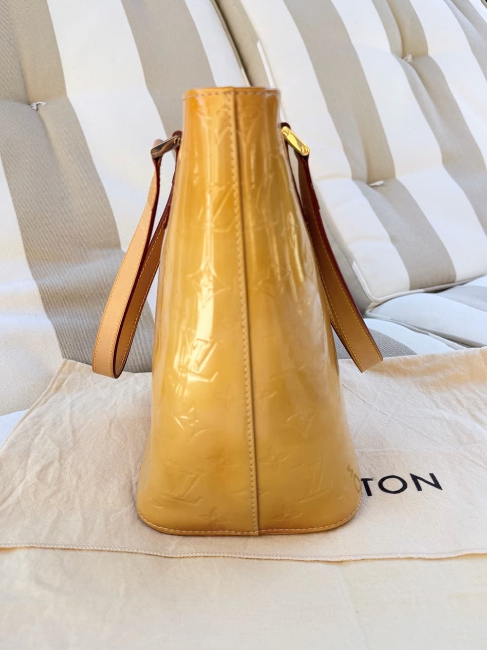 Louis Vuitton Vernis Houston Tote Bag Monogram Vernis Yellow Patent Leather - Thumbnail 2