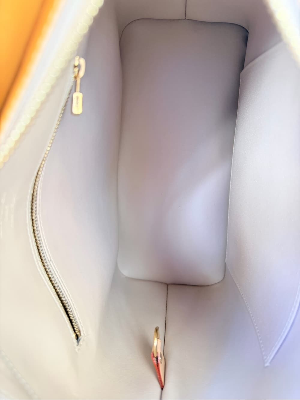 Louis Vuitton Vernis Houston Tote Bag Monogram Vernis Yellow Patent Leather - Thumbnail 15