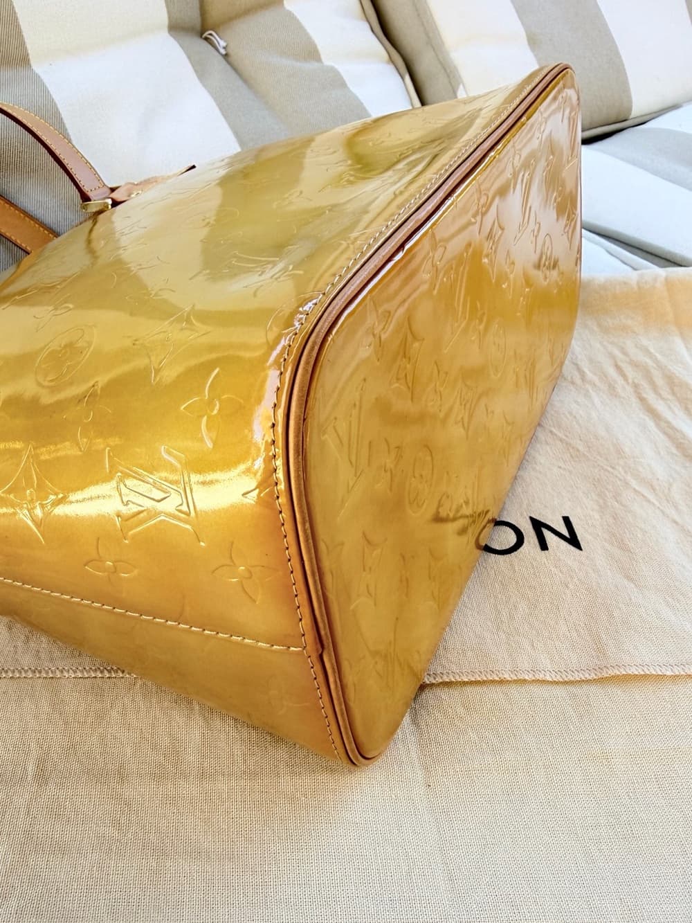 Louis Vuitton Vernis Houston Tote Bag Monogram Vernis Yellow Patent Leather - Thumbnail 8