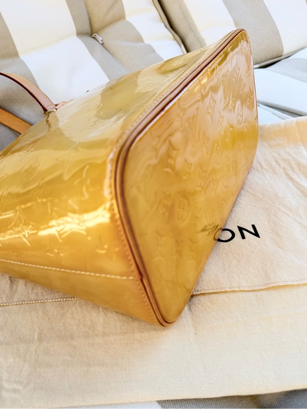 Louis Vuitton Vernis Houston Tote Bag Monogram Vernis Yellow Patent Leather - Thumbnail 7