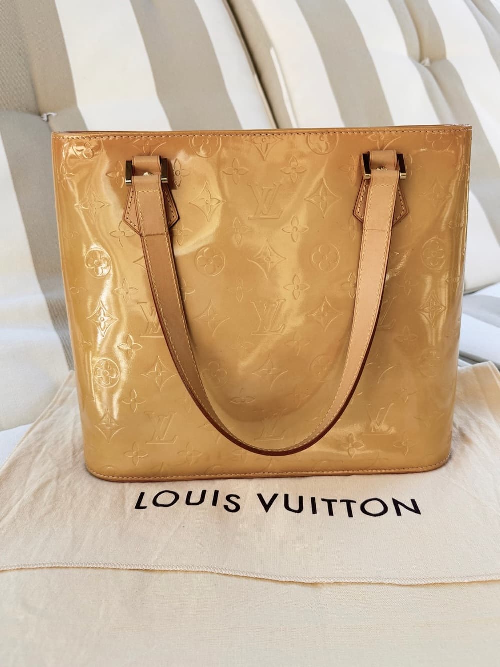 Louis Vuitton Vernis Houston Tote Bag Monogram Vernis Yellow Patent Leather - Thumbnail 9