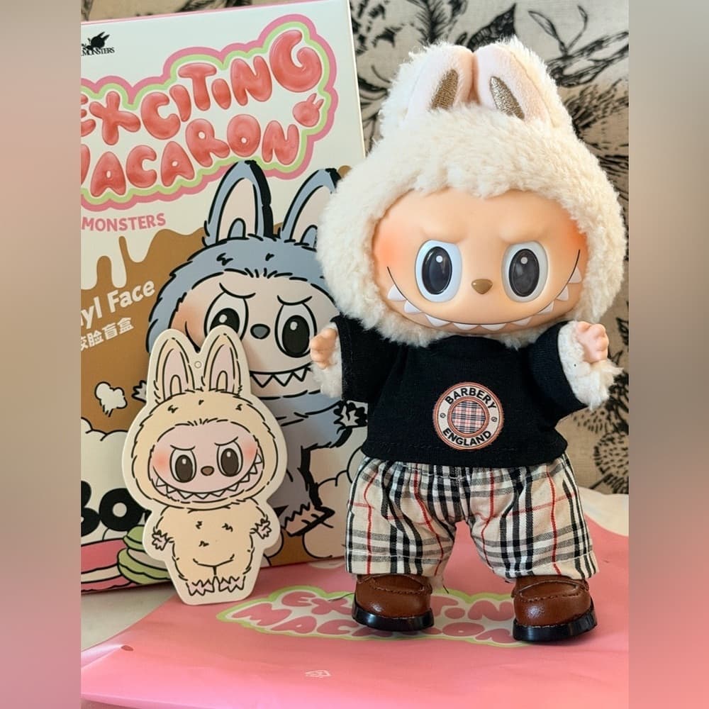 POP MART Exciting Macaron SOYMILK plus Luxury Designer Inspired Outfit NEW - Thumbnail 3