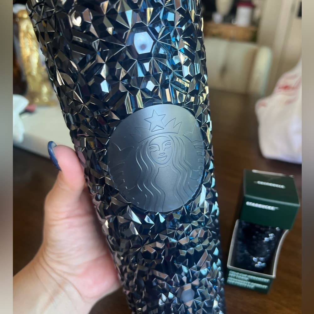 STARBUCKS Holiday Deep Navy Blue Cut Gemstone 24 oz Cold Cup & Keychain SET NEW - Thumbnail 5