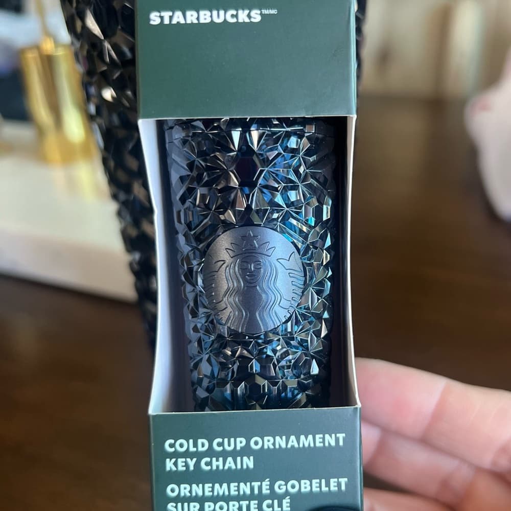 STARBUCKS Holiday Deep Navy Blue Cut Gemstone 24 oz Cold Cup & Keychain SET NEW - Thumbnail 4