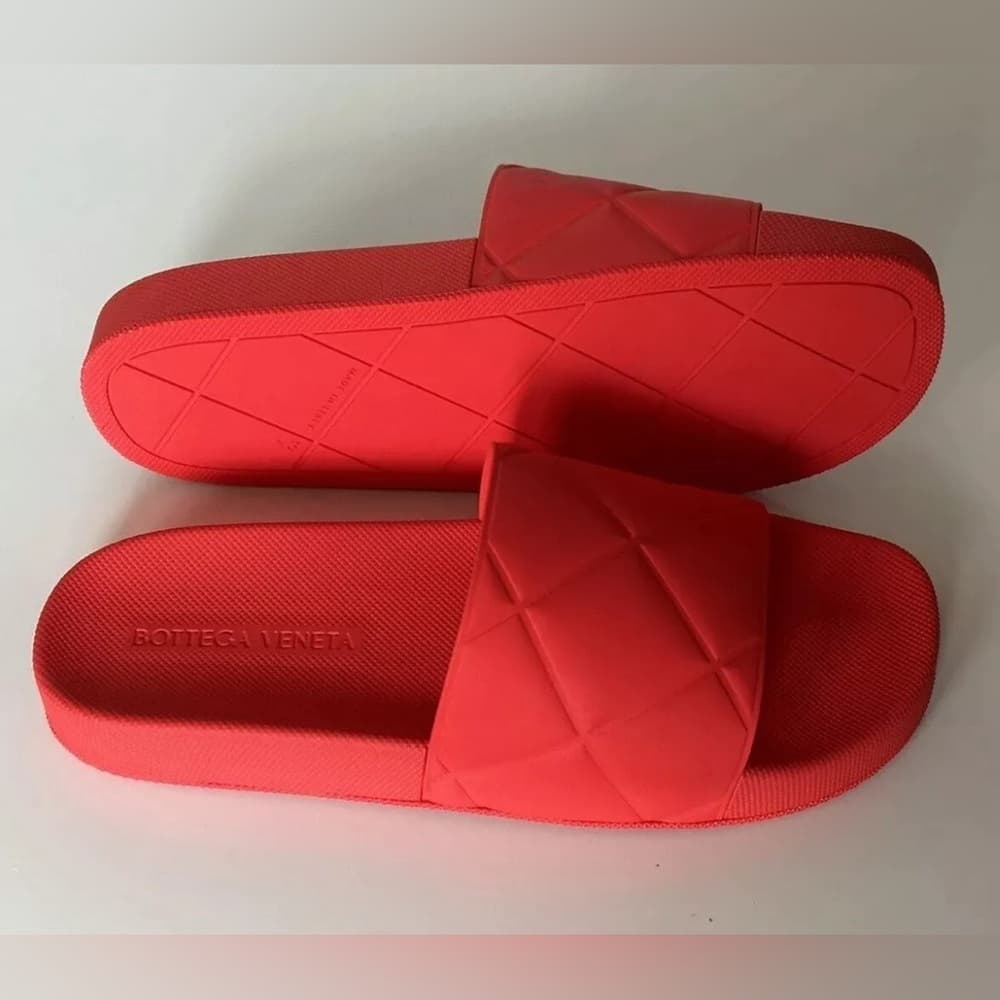 BOTTEGA VENETA The Slider Intrecciato Weave Tomato Red Rubber Men Sandals EU 43 - Thumbnail 2