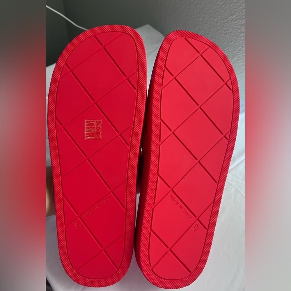 BOTTEGA VENETA The Slider Intrecciato Weave Tomato Red Rubber Men Sandals EU 43 - Thumbnail 7