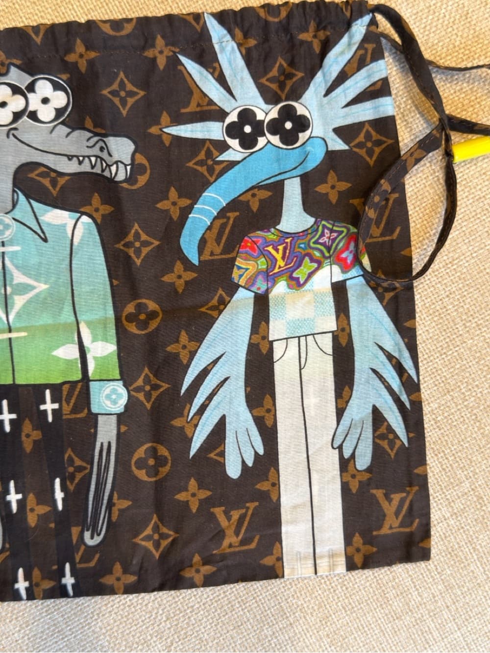 Louis Vuitton Monogram FRIENDS Drawstring Pouch Dust Tote Carry Bag - Thumbnail 4